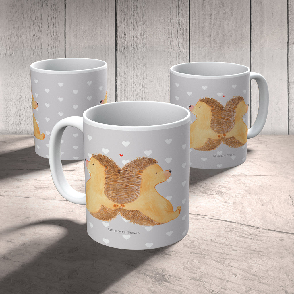 Kindertasse Igel händchenhaltend Kunststoff Tasse, Kindergarten, Tasse, Trinkbecher, Camping Becher, Kaffeetasse, Kunststoffbecher, Kindergartenbecher, Outdoorgeschirr, Kunststoffgeschirr, Reisebecher, Reisetasse, Kinderbecher, Liebe, Partner, Freund, Freundin, Ehemann, Ehefrau, Heiraten, Verlobung, Heiratsantrag, Liebesgeschenk, Jahrestag, Hocheitstag, Igel, Igelliebe, Hand in Hand, Liebesbeweis, große Liebe, Liebesbotschaft, Hochzeit, Lieblingsmensch, Gemeinsamkeit, Love, Geschenk für zwei