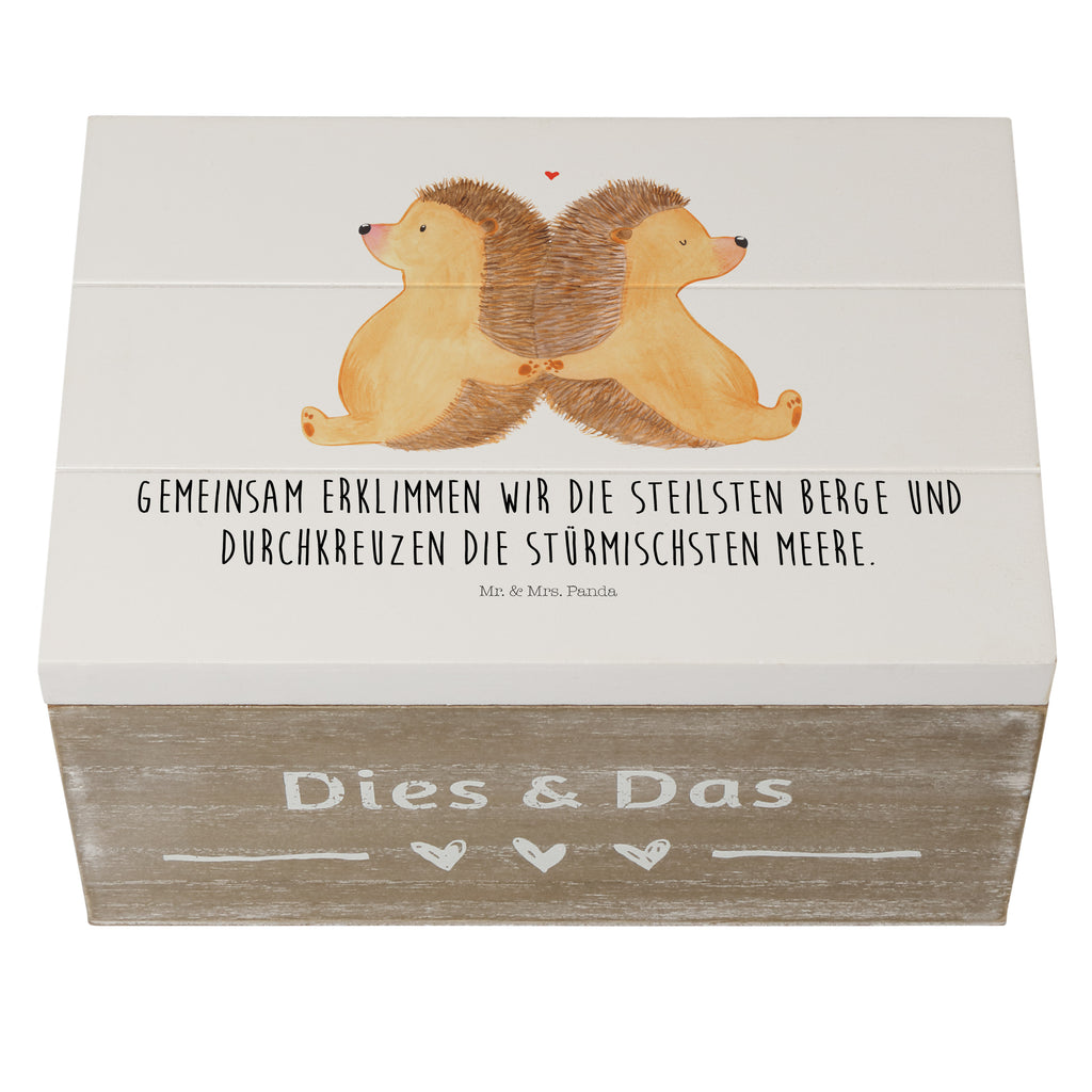Holzkiste Igel händchenhaltend Holzkiste, Kiste, Schatzkiste, Truhe, Schatulle, XXL, Erinnerungsbox, Erinnerungskiste, Dekokiste, Aufbewahrungsbox, Liebe, Partner, Freund, Freundin, Ehemann, Ehefrau, Heiraten, Verlobung, Heiratsantrag, Liebesgeschenk, Jahrestag, Hocheitstag, Igel, Igelliebe, Hand in Hand, Liebesbeweis, große Liebe, Liebesbotschaft, Hochzeit, Lieblingsmensch, Gemeinsamkeit, Love, Geschenk für zwei