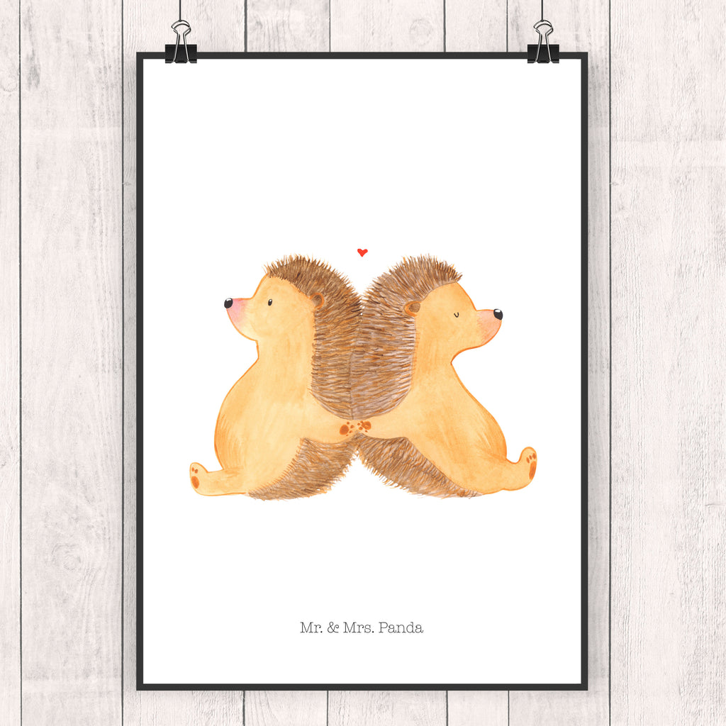 Poster Igel händchenhaltend Poster, Wandposter, Bild, Wanddeko, Küchenposter, Kinderposter, Wanddeko Bild, Raumdekoration, Wanddekoration, Handgemaltes Poster, Mr. & Mrs. Panda Poster, Designposter, Kunstdruck, Posterdruck, Liebe, Partner, Freund, Freundin, Ehemann, Ehefrau, Heiraten, Verlobung, Heiratsantrag, Liebesgeschenk, Jahrestag, Hocheitstag, Igel, Igelliebe, Hand in Hand, Liebesbeweis, große Liebe, Liebesbotschaft, Hochzeit, Lieblingsmensch, Gemeinsamkeit, Love, Geschenk für zwei