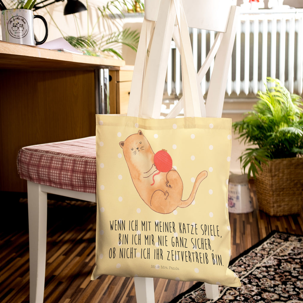 Einkaufstasche Katzen Wollknäul Tragetasche, Tasche, Beutel, Stofftasche, Baumwolltasche, Umhängetasche, Shopper, Katze, Katzenmotiv, Katzenfan, Katzendeko, Katzenfreund, Katzenliebhaber, Katzenprodukte, Katzenartikel, Katzenaccessoires, Katzensouvenirs, Katzenliebhaberprodukte, Katzenmotive, Katzen, Kater, Mietze, Cat, Cats, Katzenhalter, Katzenbesitzerin, Haustier, Wollknäuel, Wolle, Spielen, Spiel, verspielt