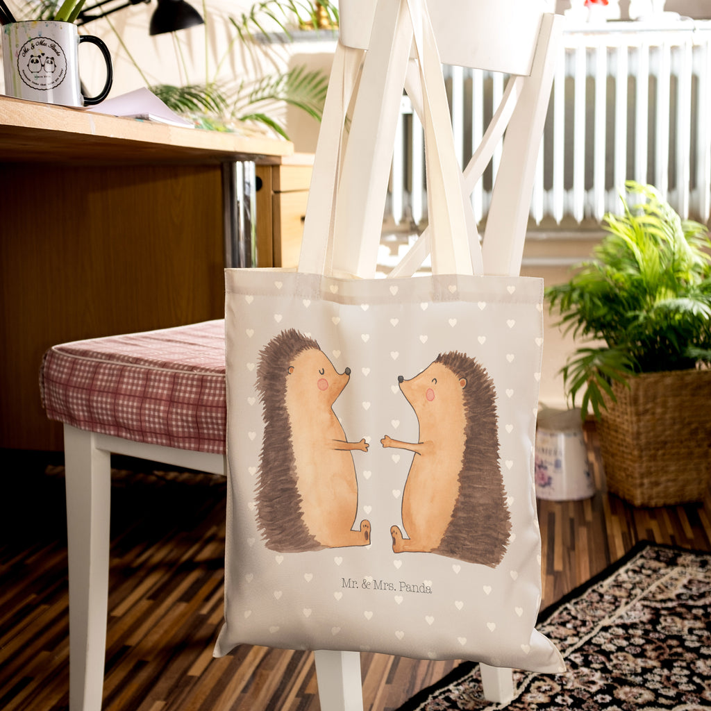 Einkaufstasche Igel Liebe Tragetasche, Tasche, Beutel, Stofftasche, Baumwolltasche, Umhängetasche, Shopper, Liebe, Partner, Freund, Freundin, Ehemann, Ehefrau, Heiraten, Verlobung, Heiratsantrag, Liebesgeschenk, Jahrestag, Hocheitstag, Verliebt, Verlobt, Verheiratet, Geschenk, Liebesbeweis, Hochzeitstag, Hochzeit, Igel