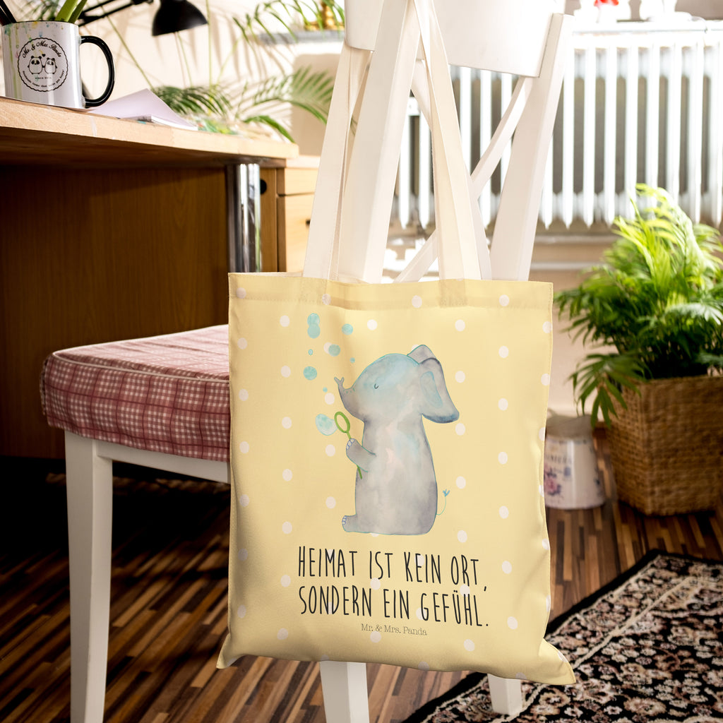 Einkaufstasche Elefant Seifenblasen Tragetasche, Tasche, Beutel, Stofftasche, Baumwolltasche, Umhängetasche, Shopper, Tiermotive, Gute Laune, lustige Sprüche, Tiere, Elefant, Elefanten, Dickhäter, Rüsseltier, Seifenblasen, Liebe, Heimat, Gefühl. Daheim, Liebesbeweis, Liebesspruch