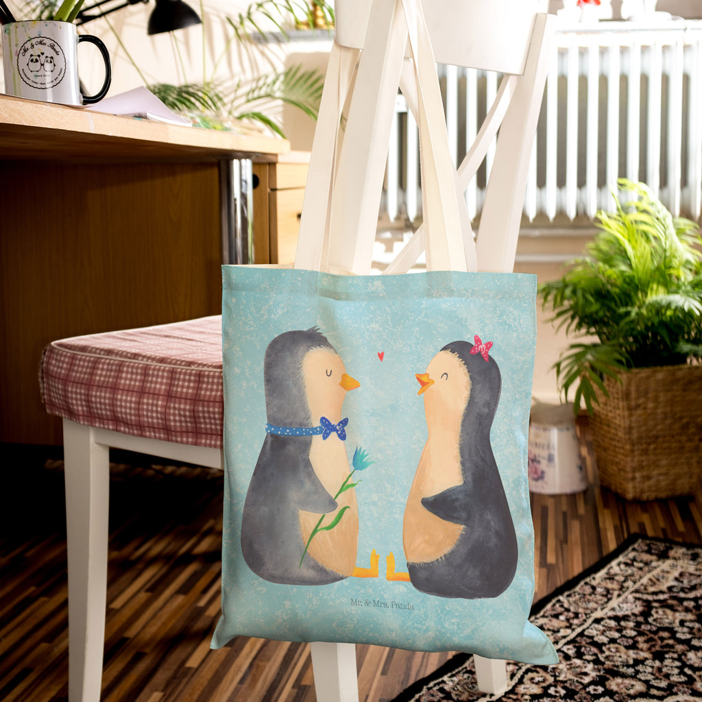 Einkaufstasche Pinguin Pärchen Tragetasche, Tasche, Beutel, Stofftasche, Baumwolltasche, Umhängetasche, Shopper, Pinguin, Pinguine, Liebe, Liebespaar, Liebesbeweis, Liebesgeschenk, Verlobung, Jahrestag, Hochzeitstag, Hochzeit, Hochzeitsgeschenk, große Liebe, Traumpaar