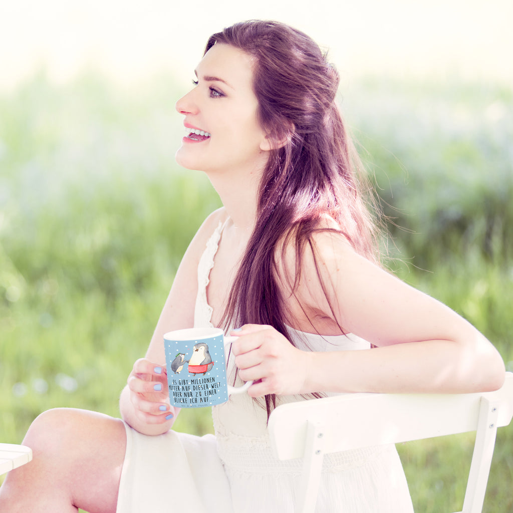 Tasse Pinguin mit Kind Becher, Kaffeetasse, Kaffeebecher, Tee, Frühstück, Büro, Familie, Vatertag, Muttertag, Bruder, Schwester, Mama, Papa, Oma, Opa, Geschenk, Mami, Mutti, Mutter, Geburststag