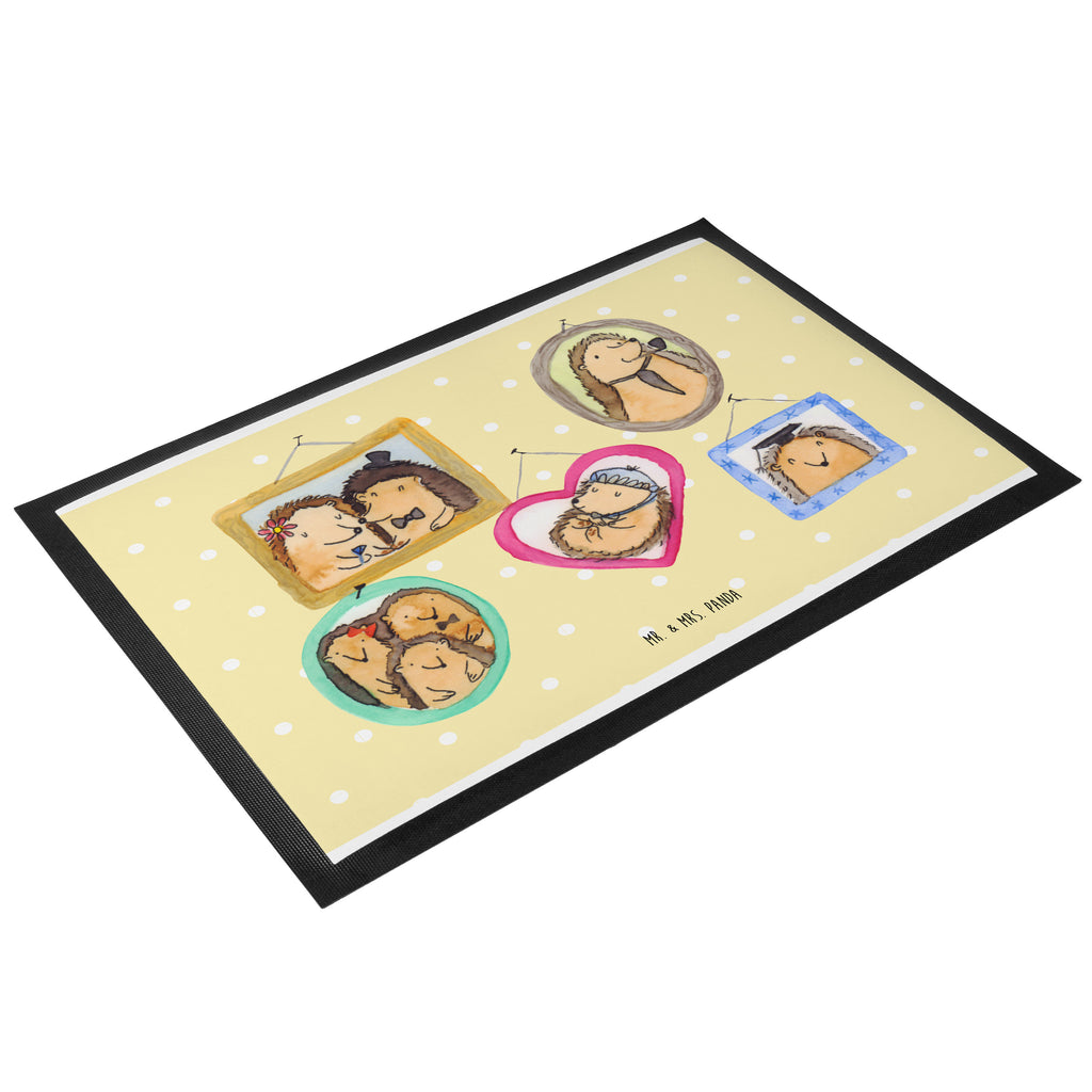 Fußmatte Igel Familie Familie, Liebe, Igel, Bilder, Zusammenhalt, Glück, Bruder, Schwester, Mama, Papa Türvorleger, Schmutzmatte, Fußabtreter, Matte, Schmutzfänger, Fußabstreifer, Schmutzfangmatte, Türmatte, Motivfußmatte,  Haustürmatte, Vorleger  Familie, Vatertag, Muttertag, Bruder, Schwester, Mama, Papa, Oma, Opa