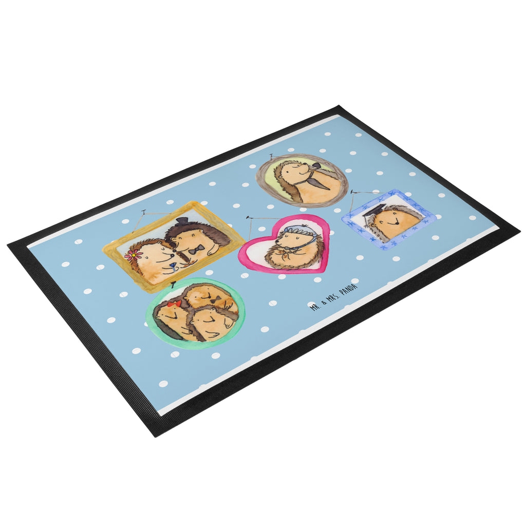 Fußmatte Igel Familie Familie, Liebe, Igel, Bilder, Zusammenhalt, Glück, Bruder, Schwester, Mama, Papa Türvorleger, Schmutzmatte, Fußabtreter, Matte, Schmutzfänger, Fußabstreifer, Schmutzfangmatte, Türmatte, Motivfußmatte,  Haustürmatte, Vorleger  Familie, Vatertag, Muttertag, Bruder, Schwester, Mama, Papa, Oma, Opa