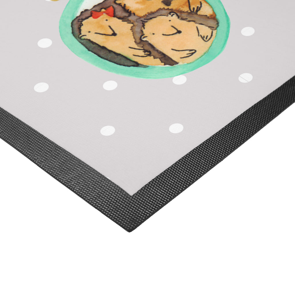 Fußmatte Igel Familie Familie, Liebe, Igel, Bilder, Zusammenhalt, Glück, Bruder, Schwester, Mama, Papa Türvorleger, Schmutzmatte, Fußabtreter, Matte, Schmutzfänger, Fußabstreifer, Schmutzfangmatte, Türmatte, Motivfußmatte,  Haustürmatte, Vorleger  Familie, Vatertag, Muttertag, Bruder, Schwester, Mama, Papa, Oma, Opa