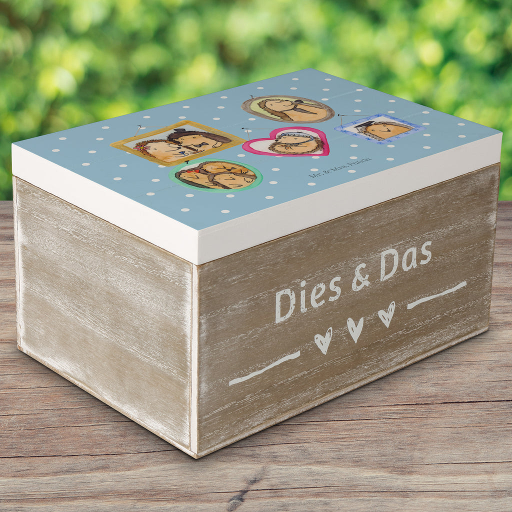 Holzkiste Igel Familie Holzkiste, Kiste, Schatzkiste, Truhe, Schatulle, XXL, Erinnerungsbox, Erinnerungskiste, Dekokiste, Aufbewahrungsbox, Familie, Vatertag, Muttertag, Bruder, Schwester, Mama, Papa, Oma, Opa, Liebe, Igel, Bilder, Zusammenhalt, Glück