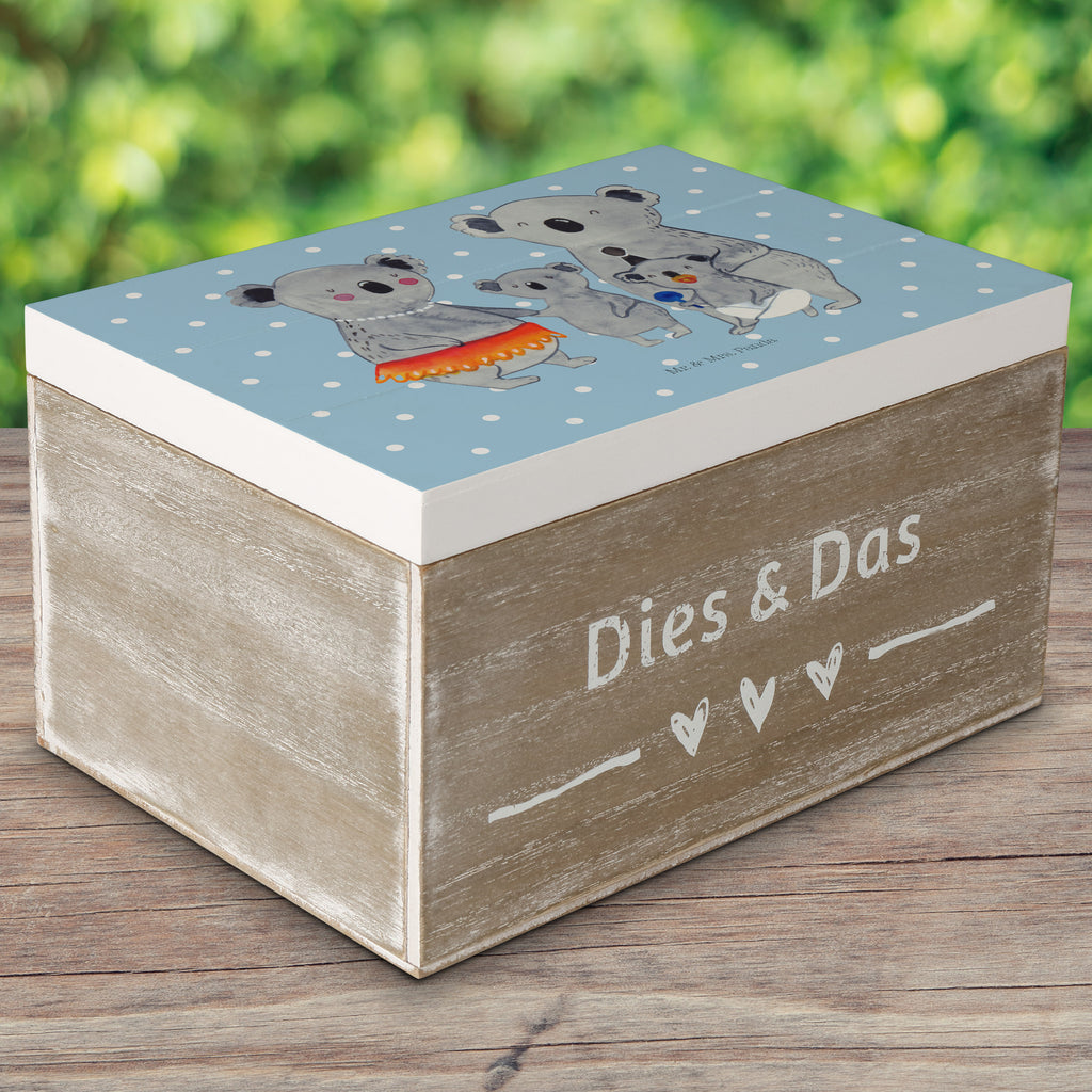 Holzkiste Koala Familie Holzkiste, Kiste, Schatzkiste, Truhe, Schatulle, XXL, Erinnerungsbox, Erinnerungskiste, Dekokiste, Aufbewahrungsbox, Familie, Vatertag, Muttertag, Bruder, Schwester, Mama, Papa, Oma, Opa, Koala, Koalas, Family, Kinder, Geschwister, Familienleben