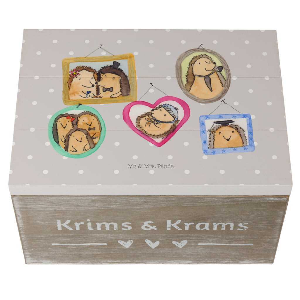 Holzkiste Igel Familie Holzkiste, Kiste, Schatzkiste, Truhe, Schatulle, XXL, Erinnerungsbox, Erinnerungskiste, Dekokiste, Aufbewahrungsbox, Familie, Vatertag, Muttertag, Bruder, Schwester, Mama, Papa, Oma, Opa, Liebe, Igel, Bilder, Zusammenhalt, Glück