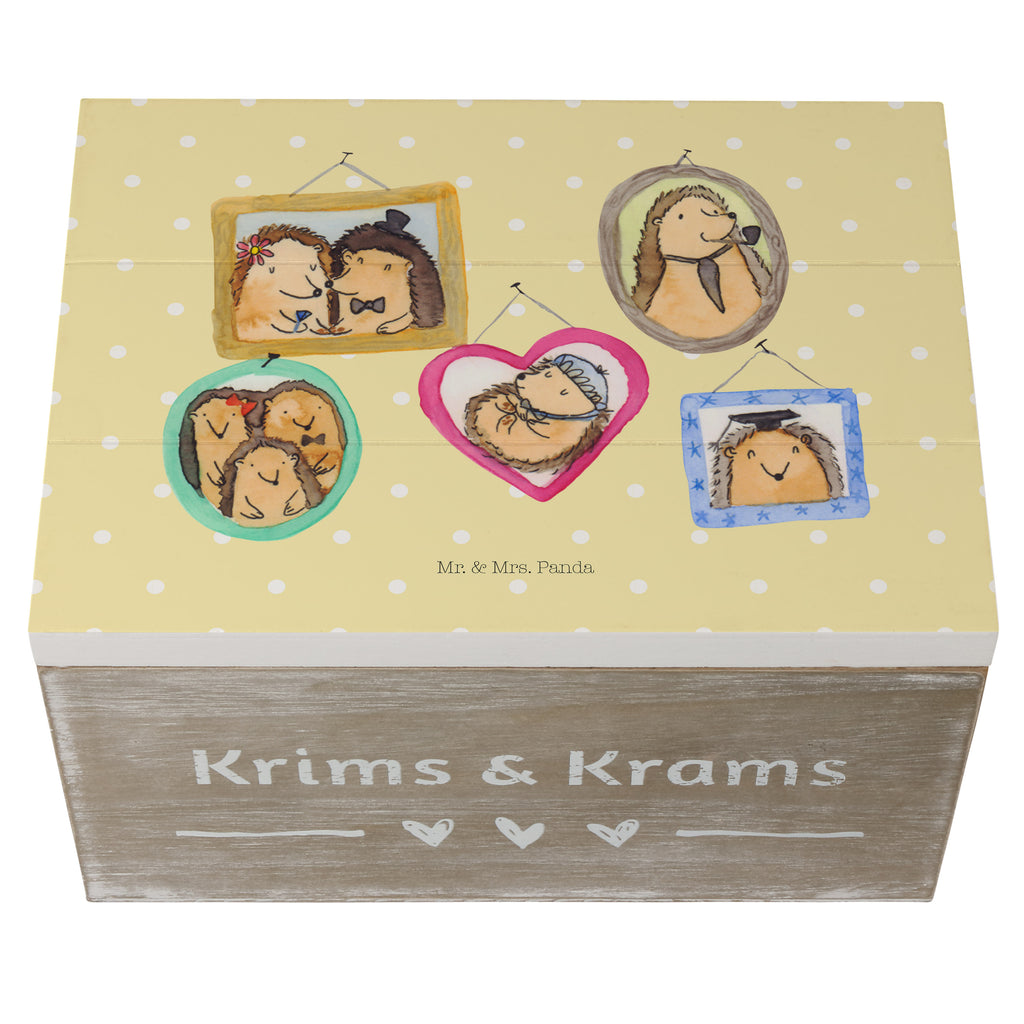 Holzkiste Igel Familie Holzkiste, Kiste, Schatzkiste, Truhe, Schatulle, XXL, Erinnerungsbox, Erinnerungskiste, Dekokiste, Aufbewahrungsbox, Familie, Vatertag, Muttertag, Bruder, Schwester, Mama, Papa, Oma, Opa, Liebe, Igel, Bilder, Zusammenhalt, Glück