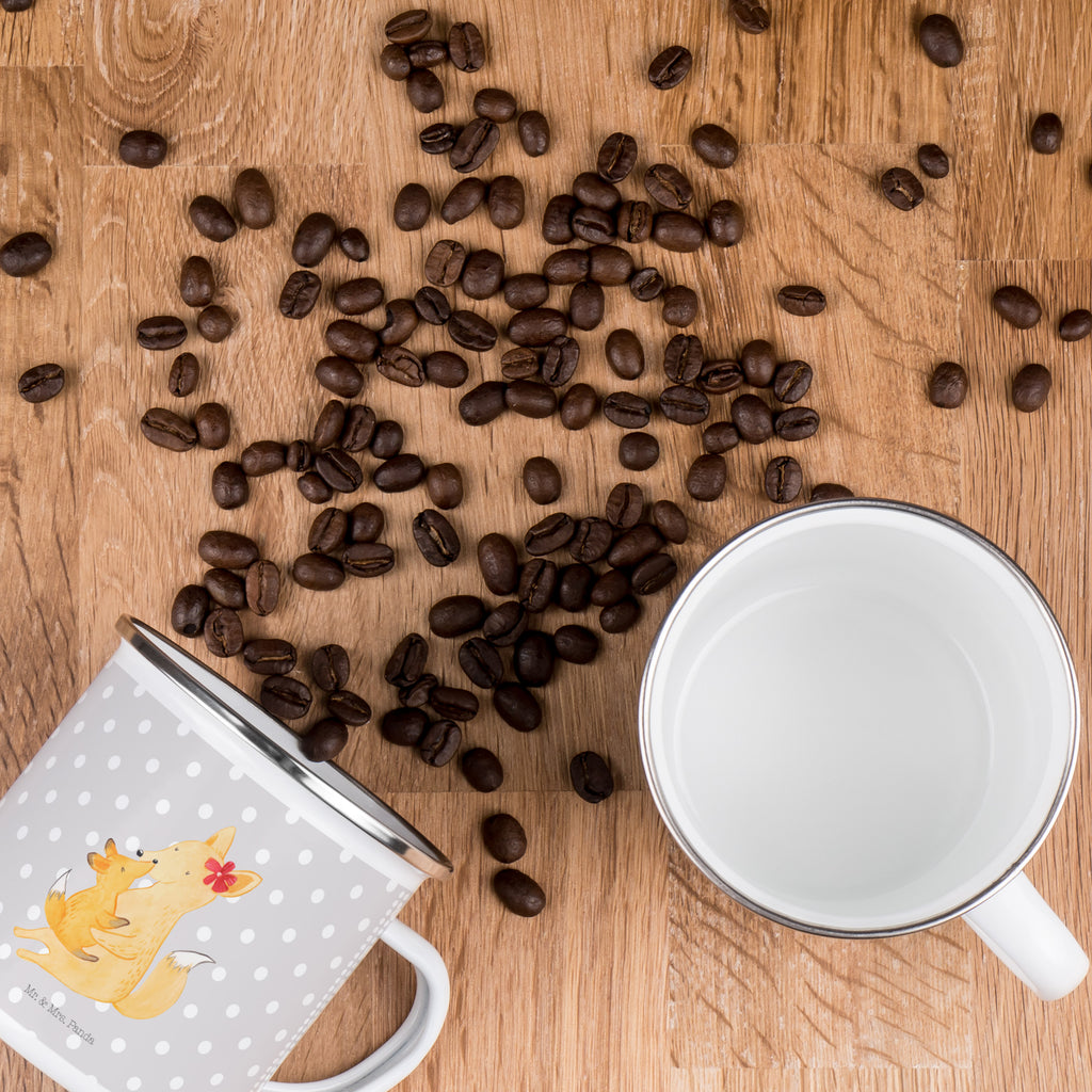 Camping Emaille Tasse Fuchs Mama & Kind Campingtasse, Trinkbecher, Metalltasse, Outdoor Tasse, Emaille Trinkbecher, Blechtasse Outdoor, Emaille Campingbecher, Edelstahl Trinkbecher, Metalltasse für Camping, Kaffee Blechtasse, Camping Tasse Metall, Familie, Vatertag, Muttertag, Bruder, Schwester, Mama, Papa, Oma, Opa, Mutter, Tochter, Lieblingstochter, Beste Tochter, Geschenk
