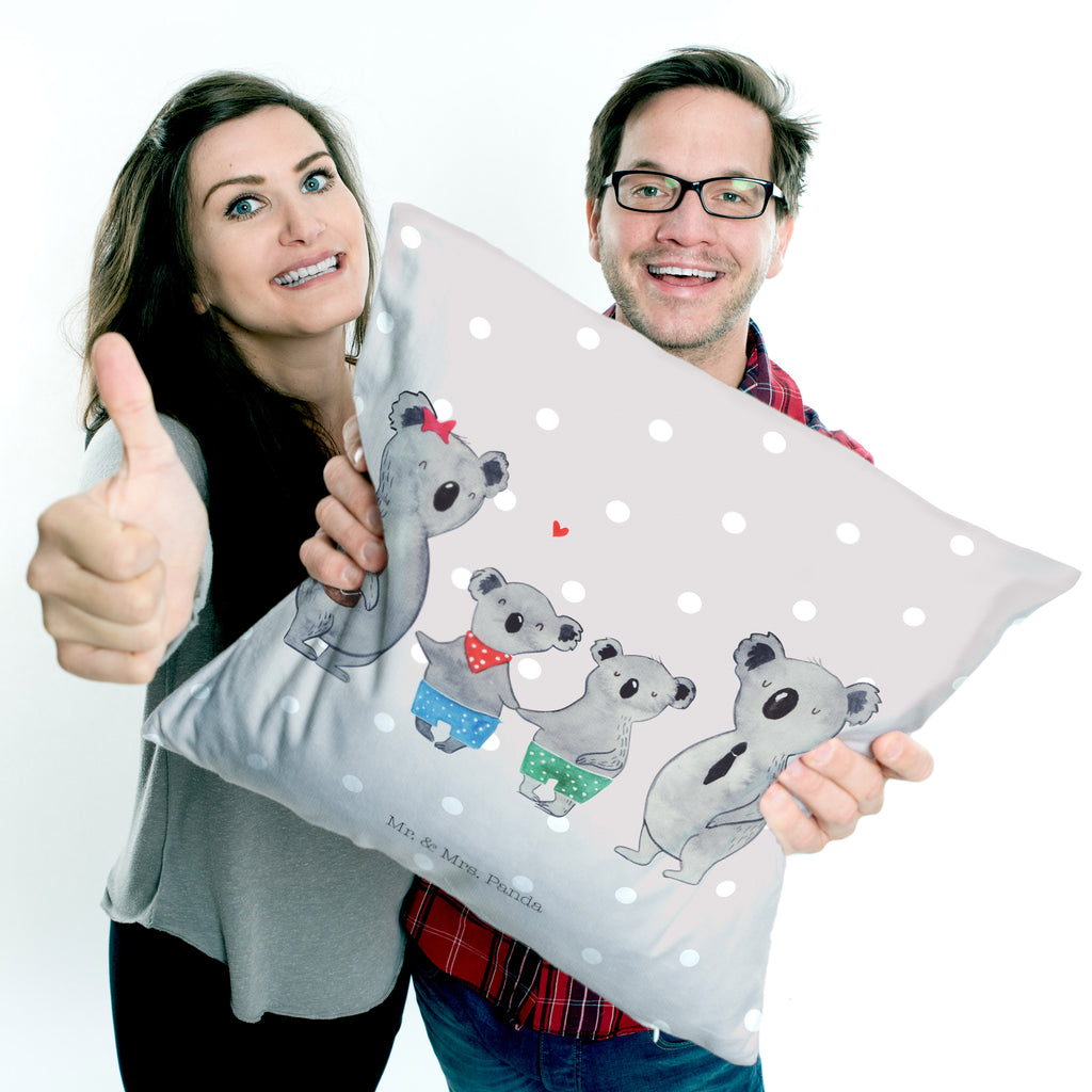 40x40 Kissen Koala Familie zwei Kissenhülle, Kopfkissen, Sofakissen, Dekokissen, Motivkissen, Familie, Vatertag, Muttertag, Bruder, Schwester, Mama, Papa, Oma, Opa, Koala, Koalabär, beste Familie, Familienzeit, Familienleben, Koalafamilie, Lieblingsfamilie