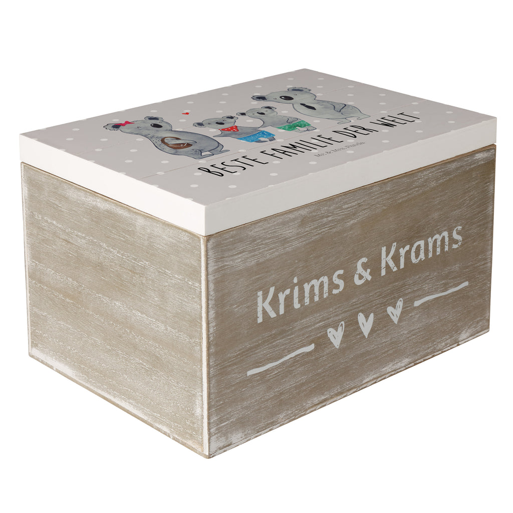 Holzkiste Koala Familie zwei Holzkiste, Kiste, Schatzkiste, Truhe, Schatulle, XXL, Erinnerungsbox, Erinnerungskiste, Dekokiste, Aufbewahrungsbox, Familie, Vatertag, Muttertag, Bruder, Schwester, Mama, Papa, Oma, Opa, Koala, Koalabär, beste Familie, Familienzeit, Familienleben, Koalafamilie, Lieblingsfamilie