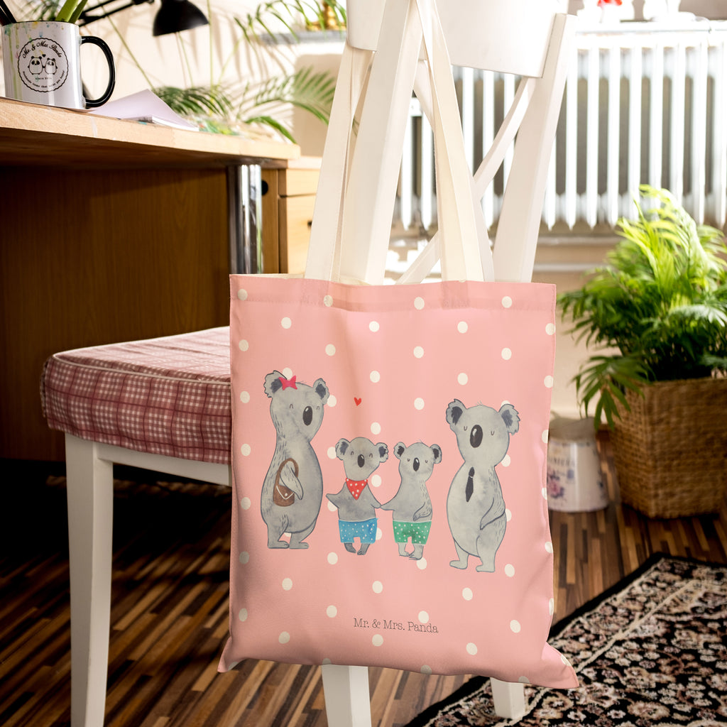 Einkaufstasche Koala Familie zwei Tragetasche, Tasche, Beutel, Stofftasche, Baumwolltasche, Umhängetasche, Shopper, Familie, Vatertag, Muttertag, Bruder, Schwester, Mama, Papa, Oma, Opa, Koala, Koalabär, beste Familie, Familienzeit, Familienleben, Koalafamilie, Lieblingsfamilie