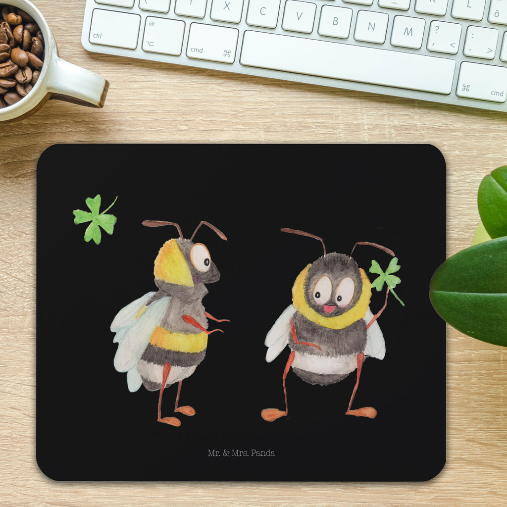Mauspad Hummeln mit Kleeblatt Mousepad, Computer zubehör, Büroausstattung, PC Zubehör, Arbeitszimmer, Mauspad, Einzigartiges Mauspad, Designer Mauspad, Tiermotive, Gute Laune, lustige Sprüche, Tiere, Hummel, Biene, Spruch positiv, Biene Deko, Spruch schön, glücklich sein, glücklich werden, Spruch fröhlich