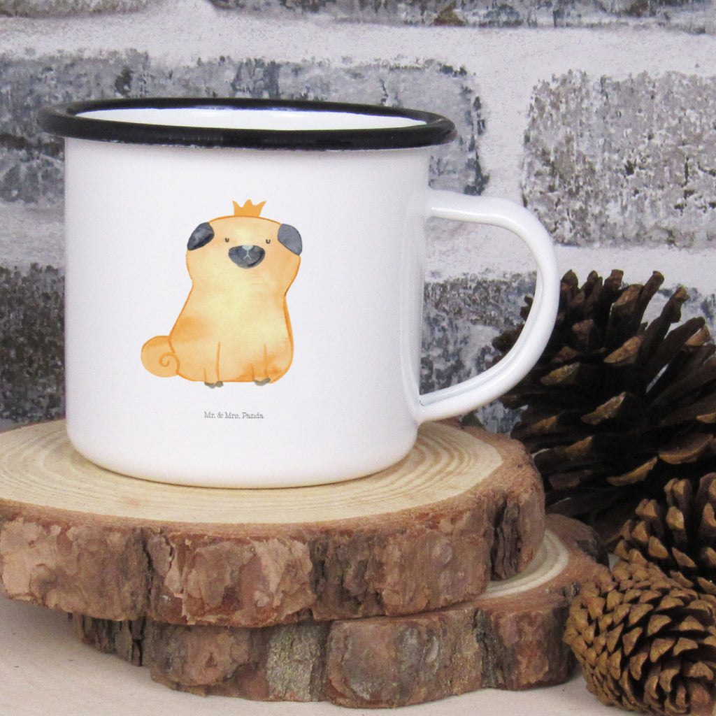 XL Emaille Tasse Mops Krone XL Emaille Tasse, Metalltasse, Kaffeetasse, Tasse, Becher, Kaffeebecher, Camping, Campingbecher, Tassendruck, Metall-Tasse, Deko-Becher, emailliert, Outdoor Tasse, Trinkbecher, bruchsicher, Emaille-Optik, Motivtasse, Outdoor Kaffeetasse, Hund, Hundemotiv, Haustier, Hunderasse, Tierliebhaber, Hundebesitzer, Sprüche, Mops, allergisch, kinderlos, Hausregel, Hundebesitzer. Spruch, lustig