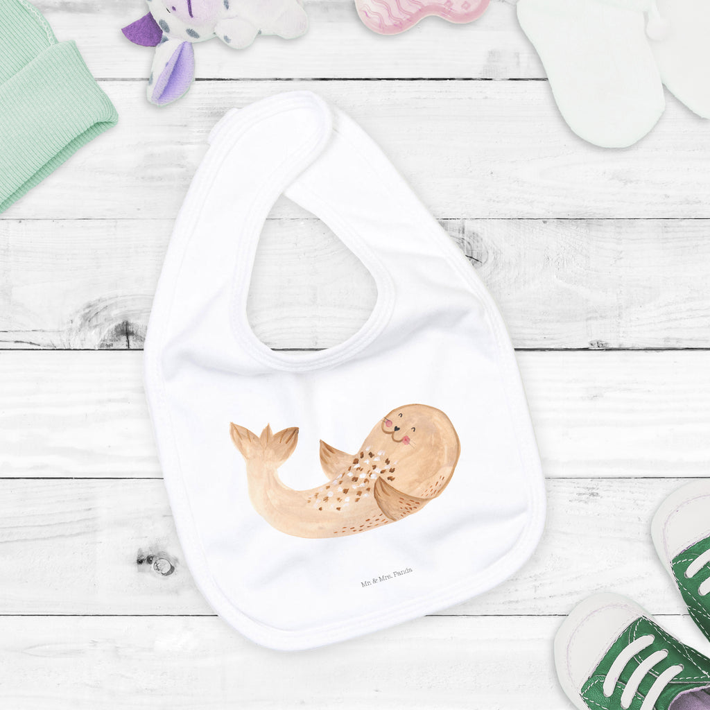 Organic Babylätzchen Robbe liegend Baby, Lätzchen, Spucktuch, Sabberlätzchen, Klettlätzchen, Babygeschenk, Baby Lätzchen, Geschenk für Geburt, Geschenk zur Geburt, Baby Spucktuch, Babyausstattung, Geschenkidee für Babyparty, Tiermotive, Gute Laune, lustige Sprüche, Tiere, Robbe, Robben, Seehund, Strand, Meerestier, Ostsee, Nordsee, Lachen, Freude