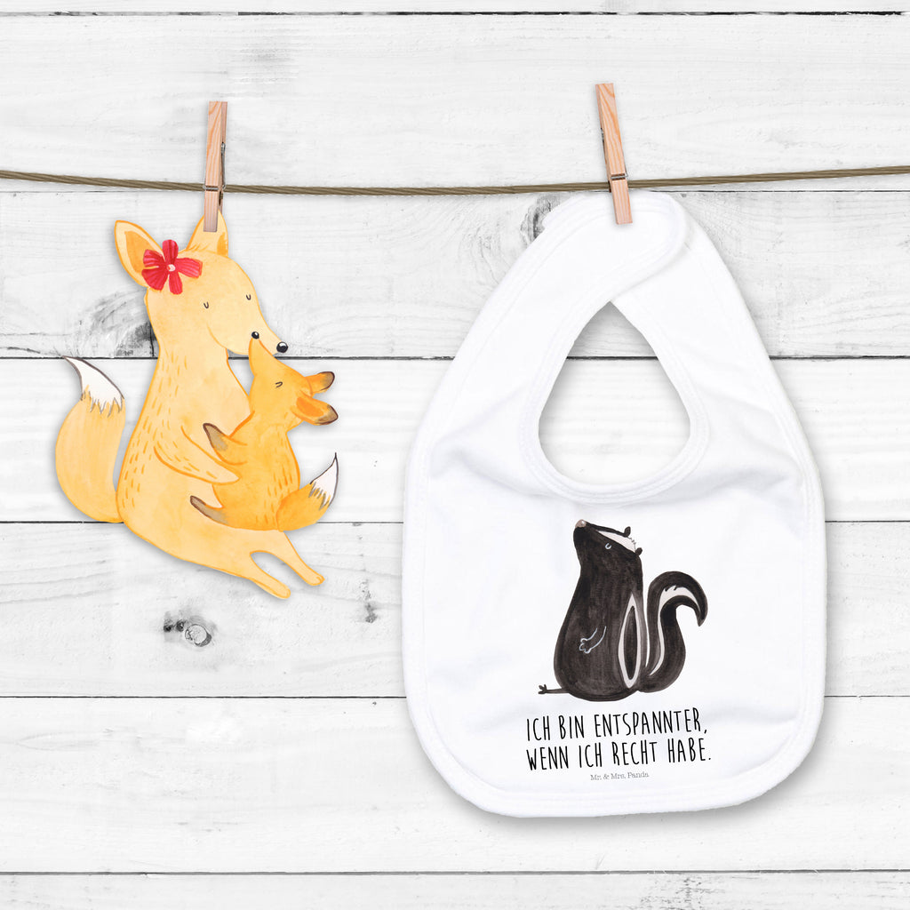 Organic Babylätzchen Stinktier sitzend Baby, Lätzchen, Spucktuch, Sabberlätzchen, Klettlätzchen, Babygeschenk, Baby Lätzchen, Geschenk für Geburt, Geschenk zur Geburt, Baby Spucktuch, Babyausstattung, Geschenkidee für Babyparty, Stinktier, Skunk, Wildtier, Raubtier, Stinker, Stinki, Spruch, Büro, Recht, Besserwisser