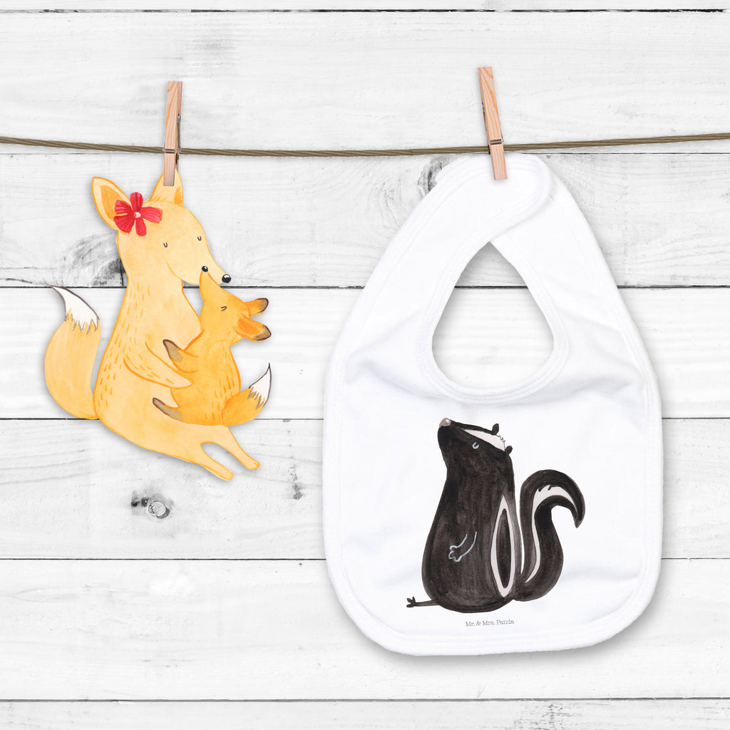 Organic Babylätzchen Stinktier sitzend Baby, Lätzchen, Spucktuch, Sabberlätzchen, Klettlätzchen, Babygeschenk, Baby Lätzchen, Geschenk für Geburt, Geschenk zur Geburt, Baby Spucktuch, Babyausstattung, Geschenkidee für Babyparty, Stinktier, Skunk, Wildtier, Raubtier, Stinker, Stinki, Spruch, Büro, Recht, Besserwisser