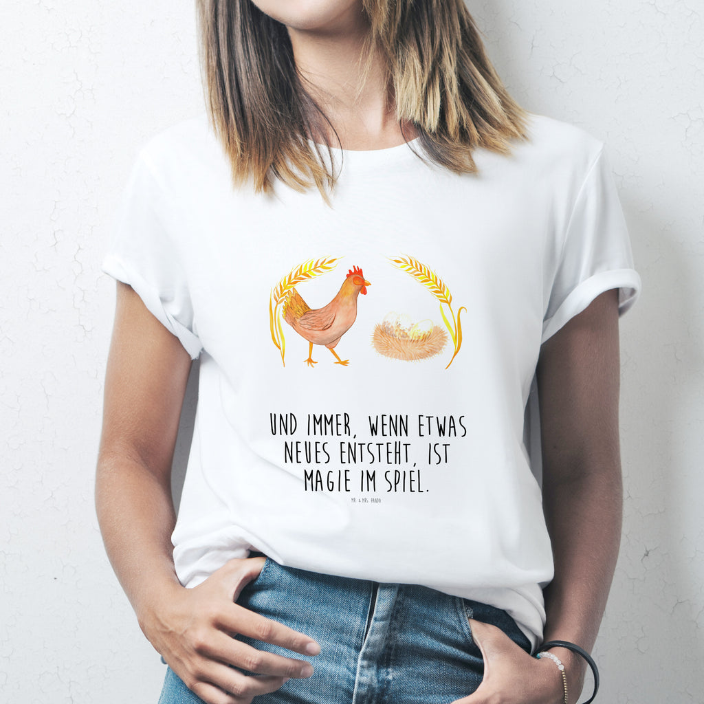 Größe S T-Shirt Huhn stolz T-Shirt, Shirt, Tshirt, Lustiges T-Shirt, T-Shirt mit Spruch, Party, Junggesellenabschied, Jubiläum, Geburstag, Herrn, Damen, Männer, Frauen, Schlafshirt, Nachthemd, Sprüche, Bauernhof, Hoftiere, Landwirt, Landwirtin, Hahn, Henne, Hühner, Eier, Hof, Landleben, Motivation, Geburt, Magie, Spruch, Schwangerschaft