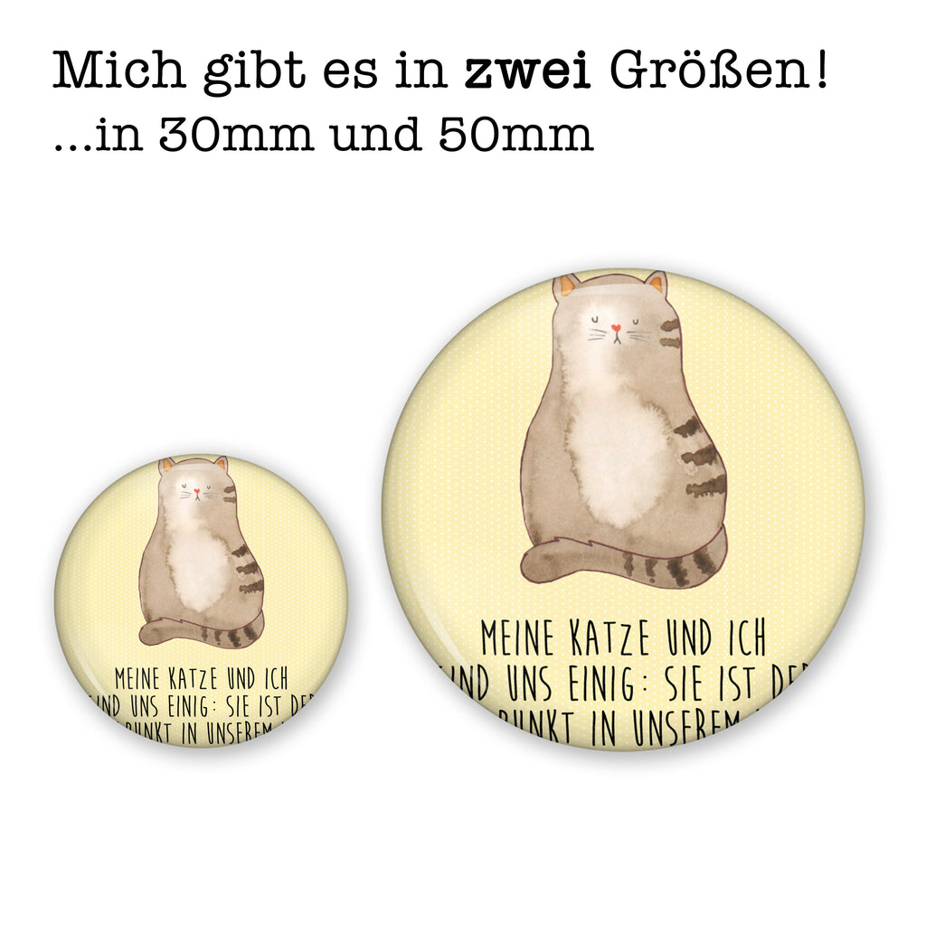 50mm Button Katze sitzend 50mm Button, Button, Pin, Anstecknadel, Katze, Katzenmotiv, Katzenfan, Katzendeko, Katzenfreund, Katzenliebhaber, Katzenprodukte, Katzenartikel, Katzenaccessoires, Katzensouvenirs, Katzenliebhaberprodukte, Katzenmotive, Katzen, Kater, Mietze, Cat, Cats, Katzenhalter, Katzenbesitzerin, Haustier, Katzenliebe, Lebensinhalt, Liebe, Mittelpunkt, Familie