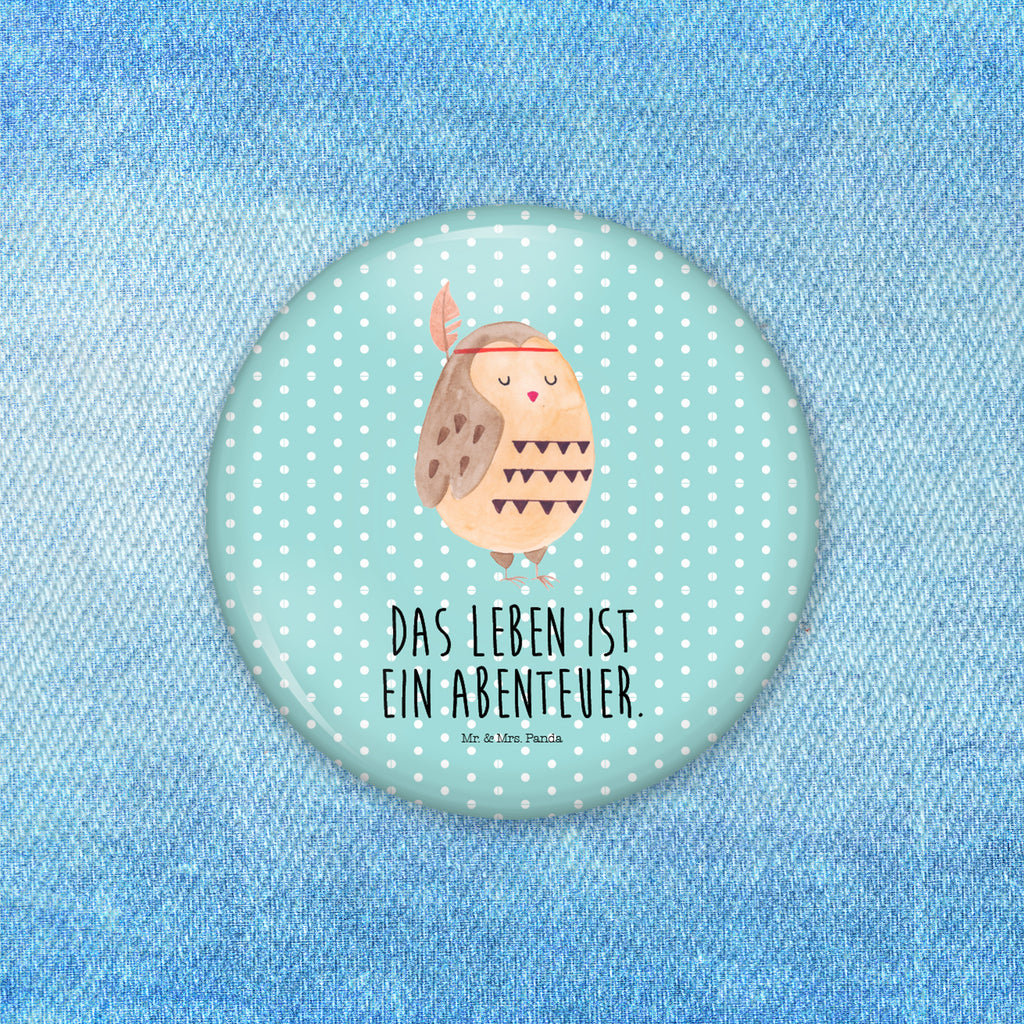 50mm Button Eule Federschmuck 50mm Button, Button, Pin, Anstecknadel, Eule, Eule Deko, Owl, Das Leben ist ein Abenteuer, Reisespruch, Federschmuck, Dekoration