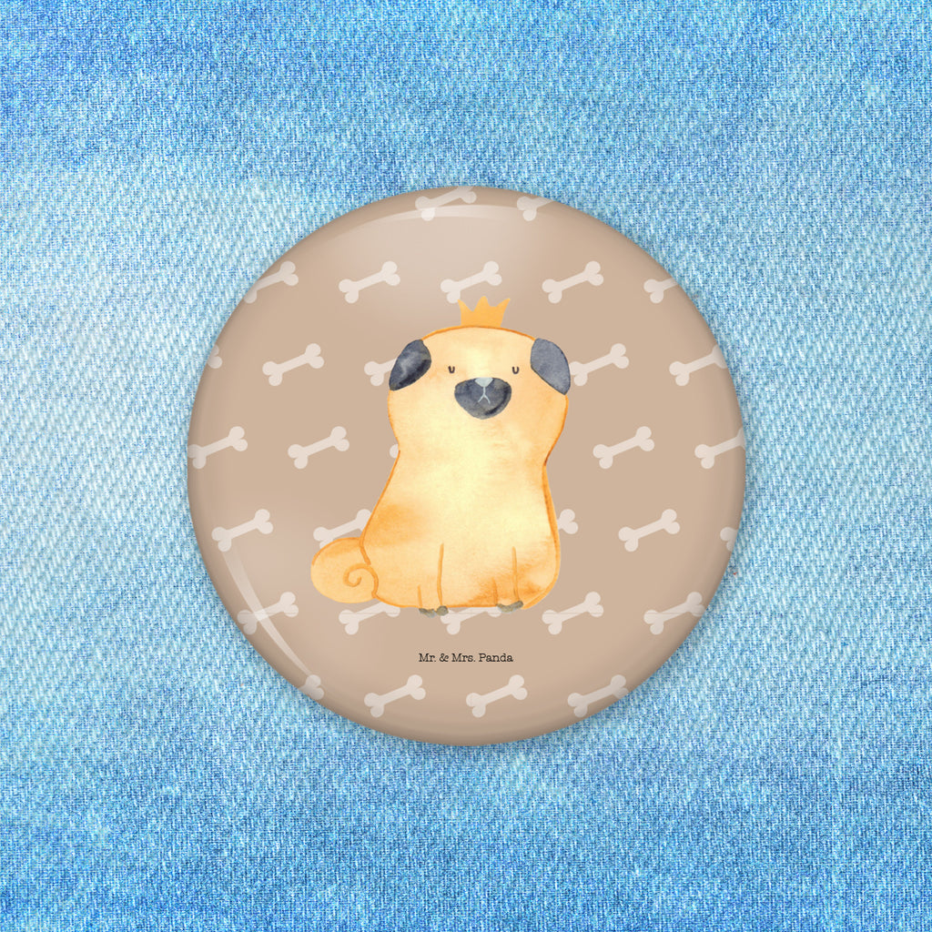 50mm Button Mops Krone 50mm Button, Button, Pin, Anstecknadel, Hund, Hundemotiv, Haustier, Hunderasse, Tierliebhaber, Hundebesitzer, Sprüche, Mops, allergisch, kinderlos, Hausregel, Hundebesitzer. Spruch, lustig