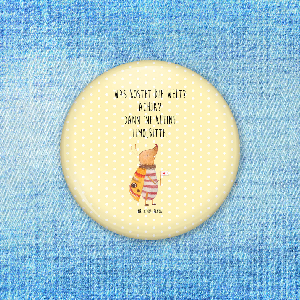 50mm Button Nachtfalter mit Fähnchen 50mm Button, Button, Pin, Anstecknadel, Tiermotive, Gute Laune, lustige Sprüche, Tiere, Nachtfalter, Käfer, Spruch lustig, Spruch witzig, süß, niedlich, Küche Deko, Was kostet die Welt