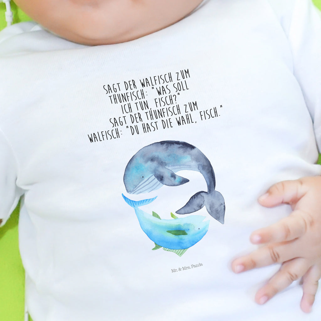 Organic Baby Shirt Walfisch & Thunfisch Baby T-Shirt, Jungen Baby T-Shirt, Mädchen Baby T-Shirt, Shirt, Tiermotive, Gute Laune, lustige Sprüche, Tiere, Wal, Wahl, Tunfisch, Wortwitz lustig, Spruch lustig, Flachwitz, Witz, Spruch des Tages, Flachwitz Geschenk