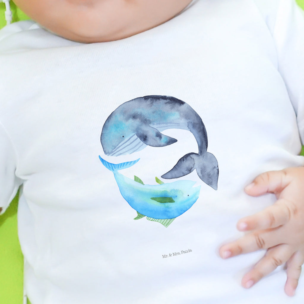 Organic Baby Shirt Walfisch & Thunfisch Baby T-Shirt, Jungen Baby T-Shirt, Mädchen Baby T-Shirt, Shirt, Tiermotive, Gute Laune, lustige Sprüche, Tiere, Wal, Wahl, Tunfisch, Wortwitz lustig, Spruch lustig, Flachwitz, Witz, Spruch des Tages, Flachwitz Geschenk