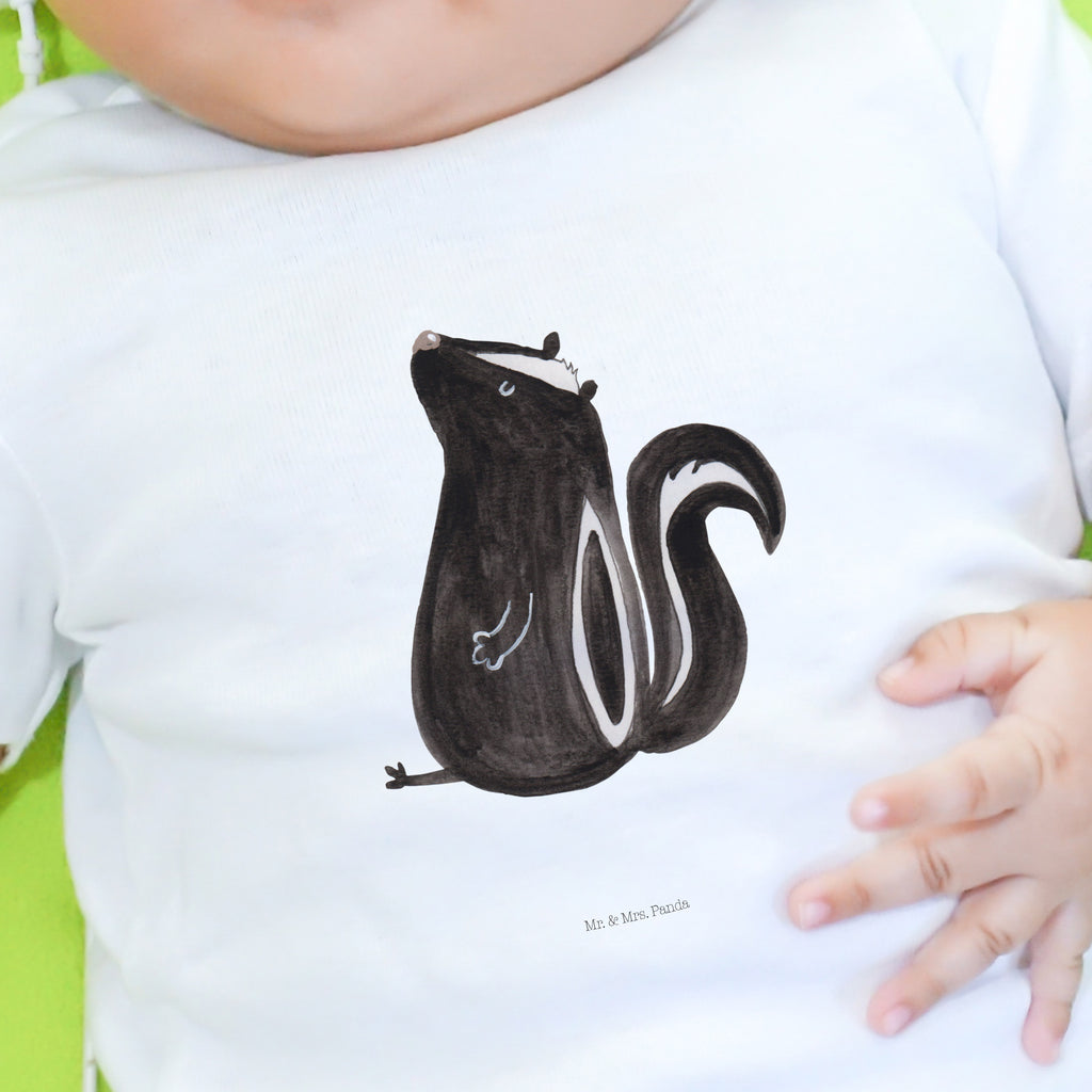 Organic Baby Shirt Stinktier sitzend Baby T-Shirt, Jungen Baby T-Shirt, Mädchen Baby T-Shirt, Shirt, Stinktier, Skunk, Wildtier, Raubtier, Stinker, Stinki, Spruch, Büro, Recht, Besserwisser