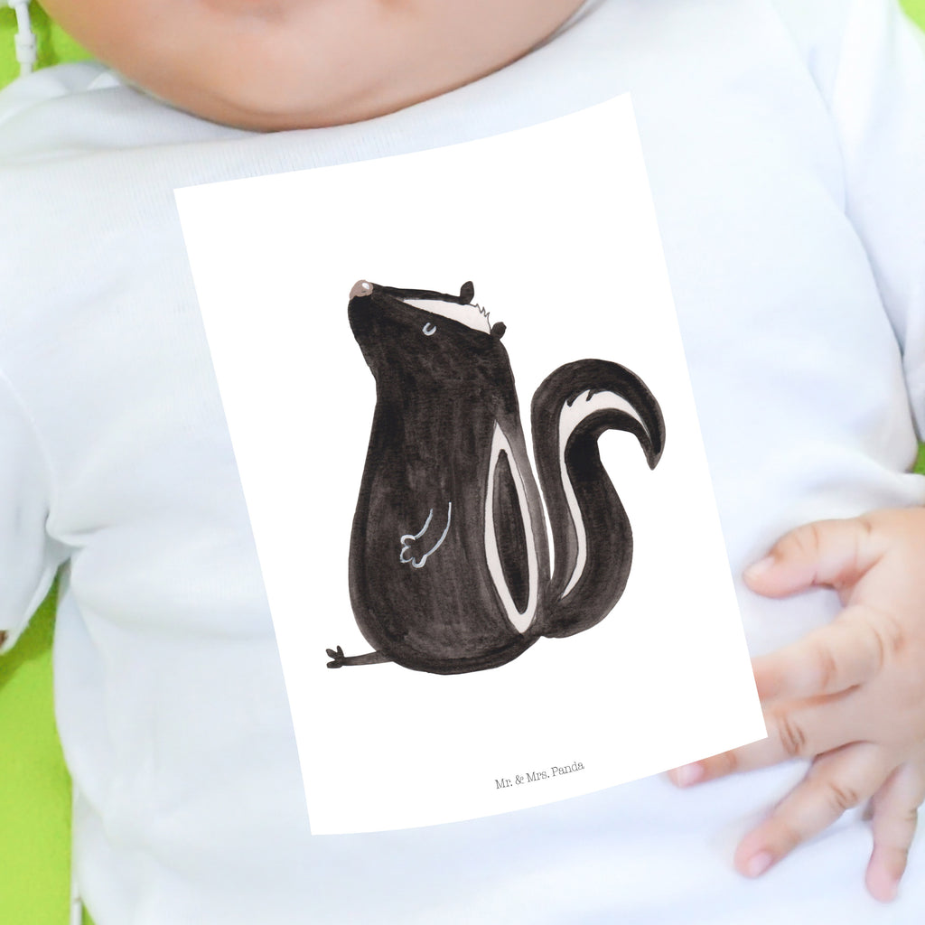 Organic Baby Shirt Stinktier sitzend Baby T-Shirt, Jungen Baby T-Shirt, Mädchen Baby T-Shirt, Shirt, Stinktier, Skunk, Wildtier, Raubtier, Stinker, Stinki, Spruch, Büro, Recht, Besserwisser