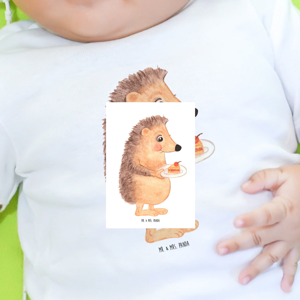18-24 Monate Baby Longsleeve Igel mit Kuchenstück Mädchen, Jungen, Baby, Langarm, Bio, Kleidung, Longsleeve, Tiermotive, Gute Laune, lustige Sprüche, Tiere, Igel, Essen Spruch, Kuchen, Backen Geschenk, Kuchen backen, Einladung Party, Geburtstagskuchen, Torte