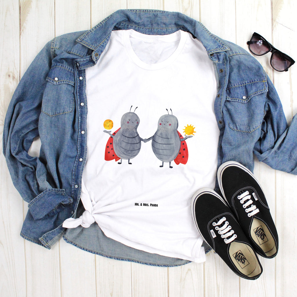 Größe L T-Shirt Sternzeichen Zwilling T-Shirt, Shirt, Tshirt, Lustiges T-Shirt, T-Shirt mit Spruch, Party, Junggesellenabschied, Jubiläum, Geburstag, Herrn, Damen, Männer, Frauen, Schlafshirt, Nachthemd, Sprüche, Tierkreiszeichen, Sternzeichen, Horoskop, Astrologie, Aszendent, Zwillinge, Zwilling Geschenk, Zwilling Sternzeichen, Geburtstag Mai, Geschenk Mai, Geschenk Juni, Marienkäfer, Glückskäfer, Zwillingsbruder, Zwillingsschwester