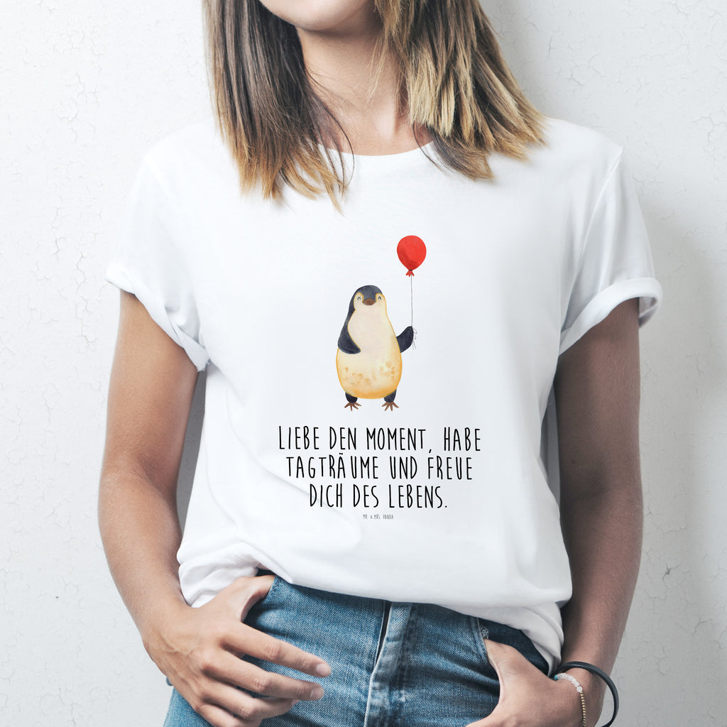 Größe S T-Shirt Pinguin Luftballon T-Shirt, Shirt, Tshirt, Lustiges T-Shirt, T-Shirt mit Spruch, Party, Junggesellenabschied, Jubiläum, Geburstag, Herrn, Damen, Männer, Frauen, Schlafshirt, Nachthemd, Sprüche, Pinguin, Pinguine, Luftballon, Tagträume, Lebenslust, Geschenk Freundin, Geschenkidee, beste Freundin, Motivation, Neustart, neues Leben, Liebe, Glück