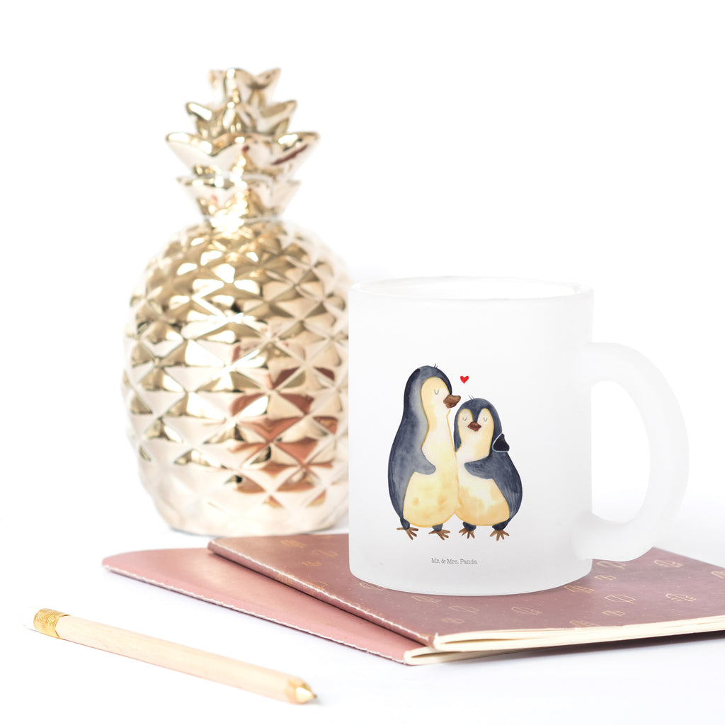 Teetasse Pinguin umarmend Teetasse, Teeglas, Teebecher, Tasse mit Henkel, Tasse, Glas Teetasse, Teetasse aus Glas, Pinguin, Liebe, Liebespaar, Liebesbeweis, Liebesgeschenk, Verlobung, Jahrestag, Hochzeitstag, Hochzeit, Hochzeitsgeschenk