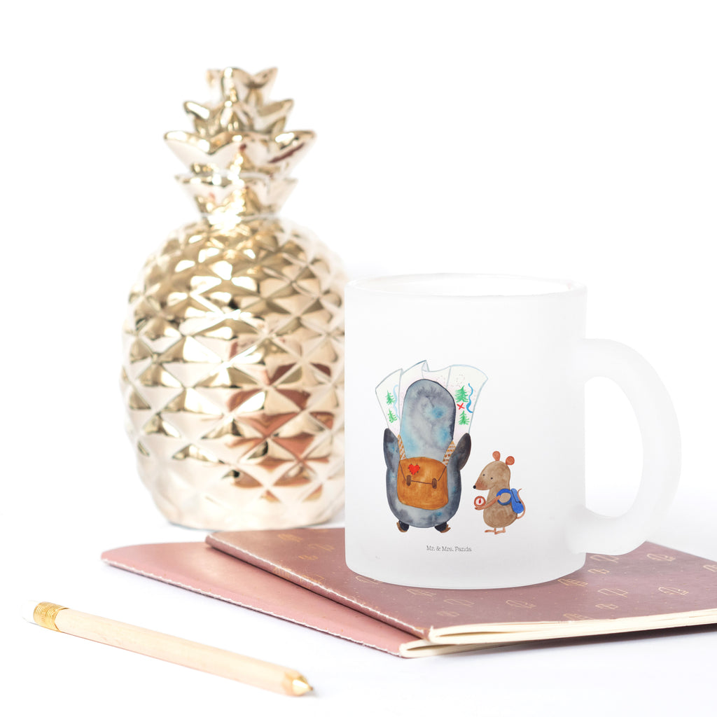 Teetasse Pinguin & Maus Wanderer Teetasse, Teeglas, Teebecher, Tasse mit Henkel, Tasse, Glas Teetasse, Teetasse aus Glas, Pinguin, Pinguine, Abenteurer, Abenteuer, Roadtrip, Ausflug, Wanderlust, wandern