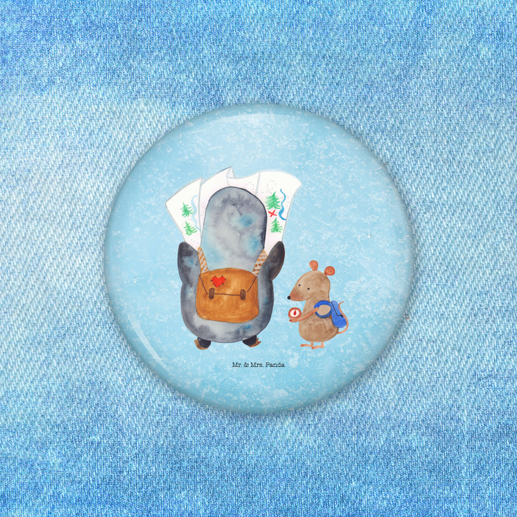 50mm Button Pinguin & Maus Wanderer 50mm Button, Button, Pin, Anstecknadel, Pinguin, Pinguine, Abenteurer, Abenteuer, Roadtrip, Ausflug, Wanderlust, wandern
