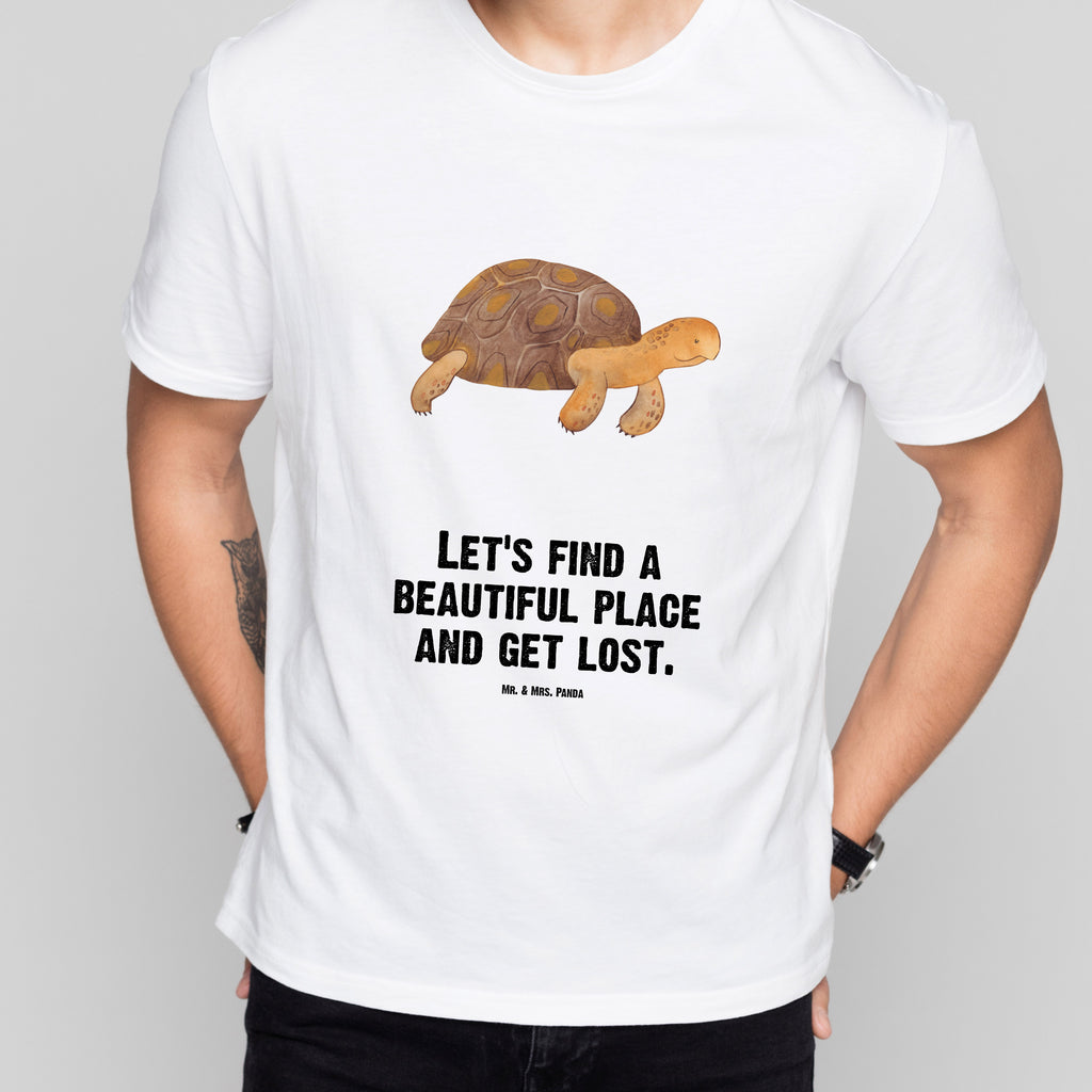 Größe L T-Shirt Schildkröte marschiert T-Shirt, Shirt, Tshirt, Lustiges T-Shirt, T-Shirt mit Spruch, Party, Junggesellenabschied, Jubiläum, Geburstag, Herrn, Damen, Männer, Frauen, Schlafshirt, Nachthemd, Sprüche, Meerestiere, Meer, Urlaub, Schildkröte, Schildkröten, get lost, Abenteuer, Reiselust, Inspiration, Neustart, Motivation, Lieblingsmensch