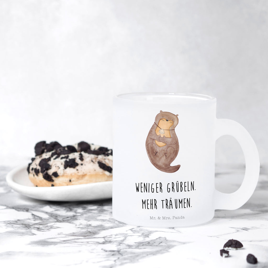 Teetasse Otter mit Muschelmedaillon Teetasse, Teeglas, Teebecher, Tasse mit Henkel, Tasse, Glas Teetasse, Teetasse aus Glas, Otter, Fischotter, Seeotter, Otterliebe, grübeln, träumen, Motivation, Tagträumen, Büro