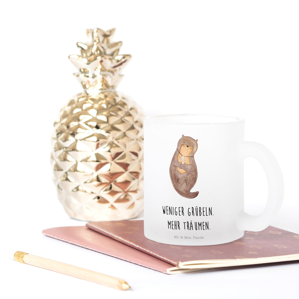 Teetasse Otter mit Muschelmedaillon Teetasse, Teeglas, Teebecher, Tasse mit Henkel, Tasse, Glas Teetasse, Teetasse aus Glas, Otter, Fischotter, Seeotter, Otterliebe, grübeln, träumen, Motivation, Tagträumen, Büro