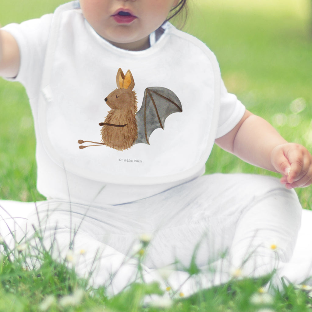 Organic Babylätzchen Fledermaus sitzend Baby, Lätzchen, Spucktuch, Sabberlätzchen, Klettlätzchen, Babygeschenk, Baby Lätzchen, Geschenk für Geburt, Geschenk zur Geburt, Baby Spucktuch, Babyausstattung, Geschenkidee für Babyparty, Tiermotive, Gute Laune, lustige Sprüche, Tiere, Fledermaus, Fledermäuse, Motivation, entspannen