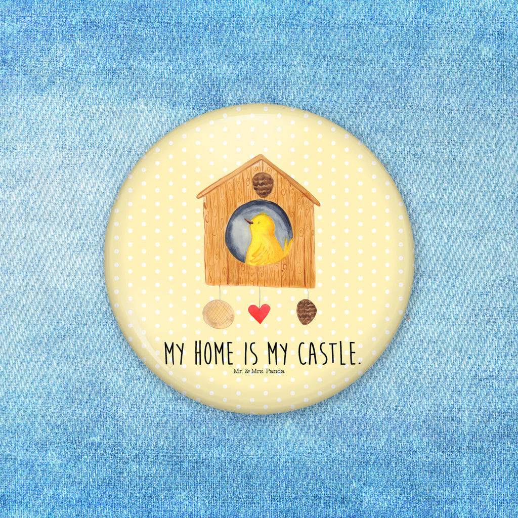 50mm Button Vogelhaus 50mm Button, Button, Pin, Anstecknadel, Tiermotive, Gute Laune, lustige Sprüche, Tiere, Vogel, Vögel, Vogelhaus, Vogelhäuschen, Home sweet home, Zuhause, Nest, Eigenheim, Familie, Wohnung, Haus, unser Haus, Lieblingsort, Castle