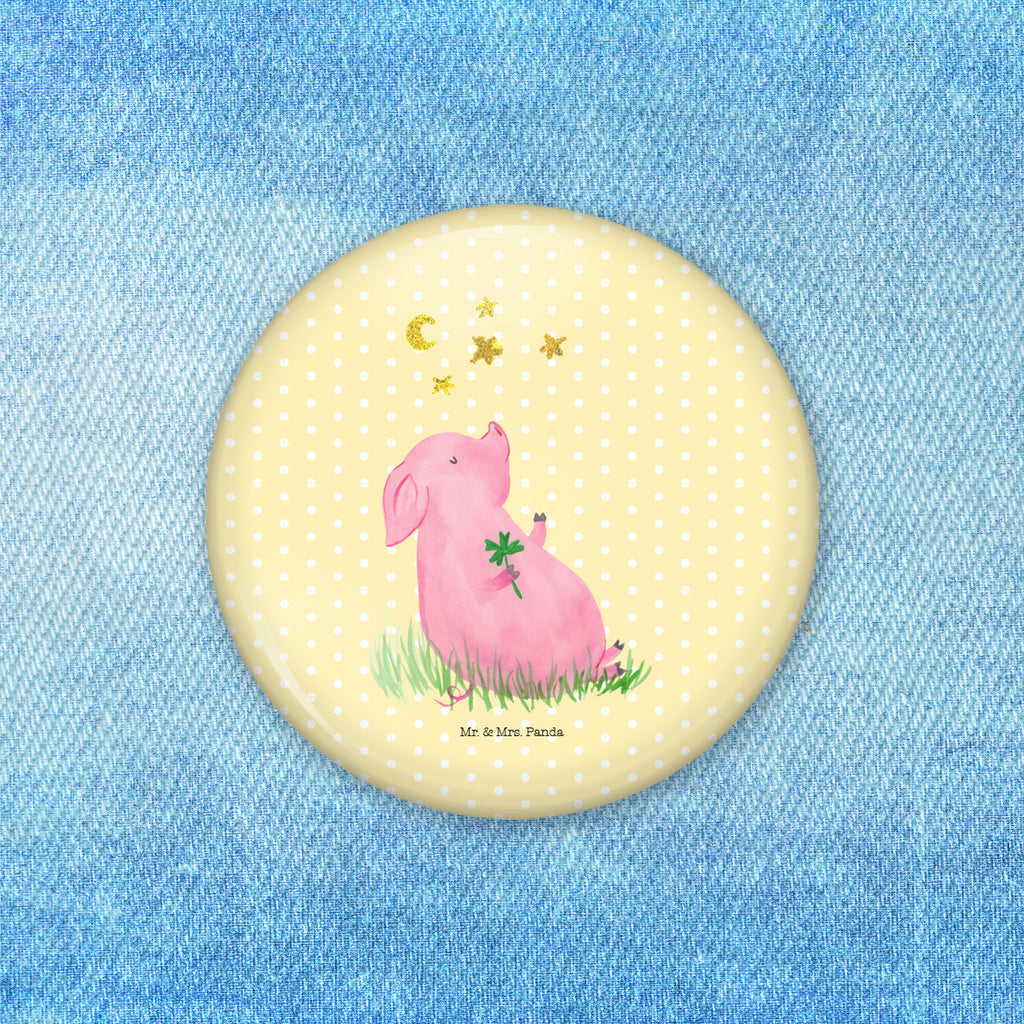 50mm Button Glücksschwein 50mm Button, Button, Pin, Anstecknadel, Tiermotive, Gute Laune, lustige Sprüche, Tiere, Glücksschwein. Glück, Schwein, Schweinchen, Sterne, Sernchen, Ziele, Träume, Motivation, Glücksbringer