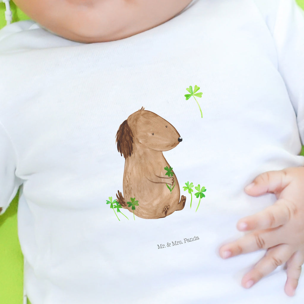 Organic Baby Shirt Hund Kleeblatt Baby T-Shirt, Jungen Baby T-Shirt, Mädchen Baby T-Shirt, Shirt, Hund, Hundemotiv, Haustier, Hunderasse, Tierliebhaber, Hundebesitzer, Sprüche, Kleeblatt, Glück, Tagträume, Motivation, Neuanfang, Geschenk, Glücksbringer, Selbstliebe, Achtsamkeit