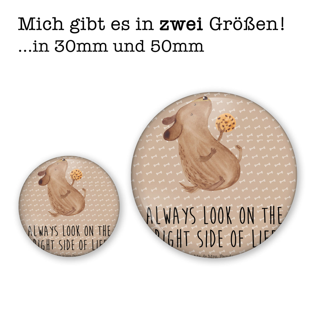 50mm Button Hund Keks 50mm Button, Button, Pin, Anstecknadel, Hund, Hundemotiv, Haustier, Hunderasse, Tierliebhaber, Hundebesitzer, Sprüche, Hundekekse, Leckerli, Hundeleckerli, Hundesnacks