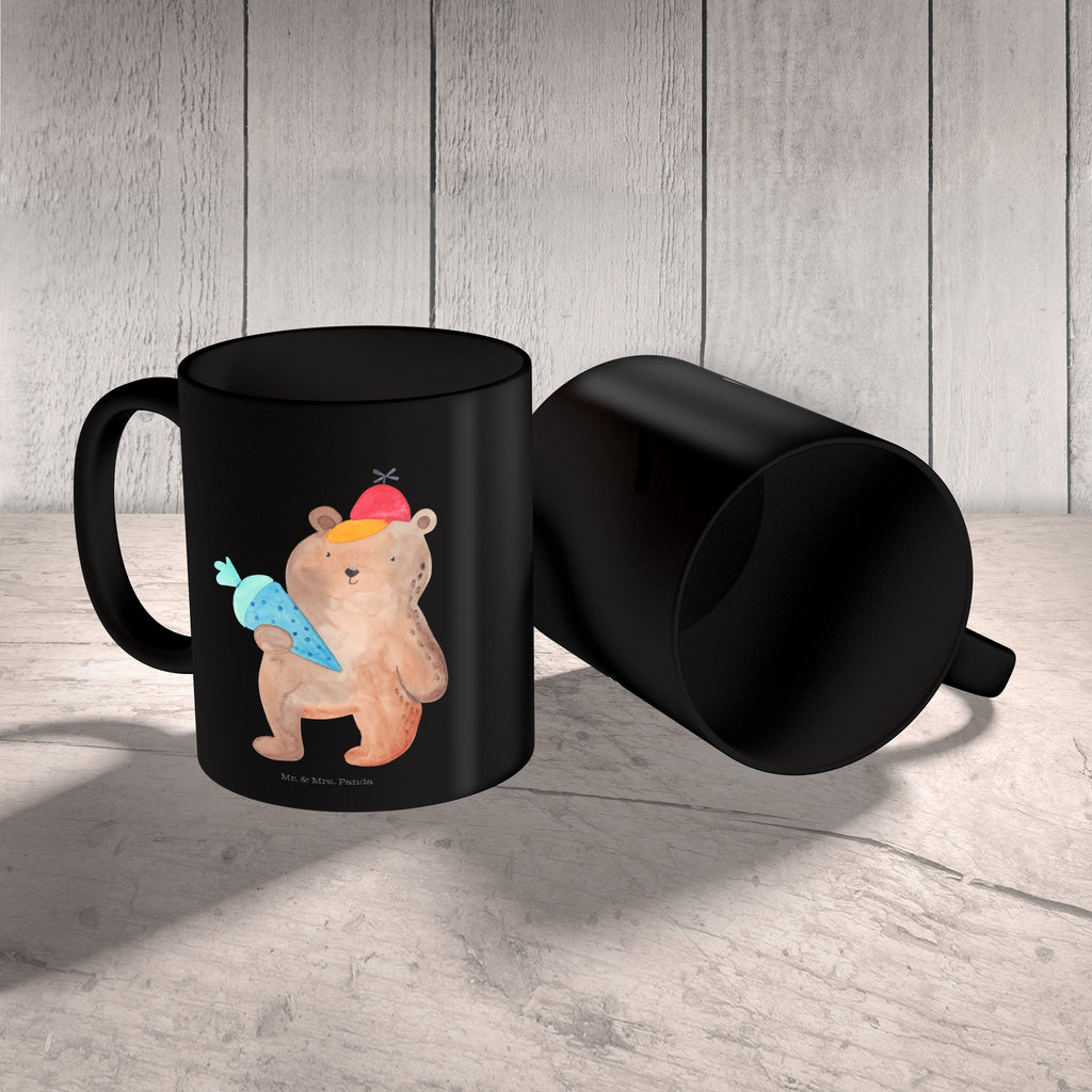 Tasse Bär mit Schultüte Bär Motiv, Schultüte, Erster Schultag Geschenk, Einschulung Geschenk, Schule Geschenk, Grundschule, Schulanfang, Schulbeginn,  Becher, Kaffeetasse, Kaffeebecher, Tee, Frühstück, Büro  Bär, Teddy, Teddybär