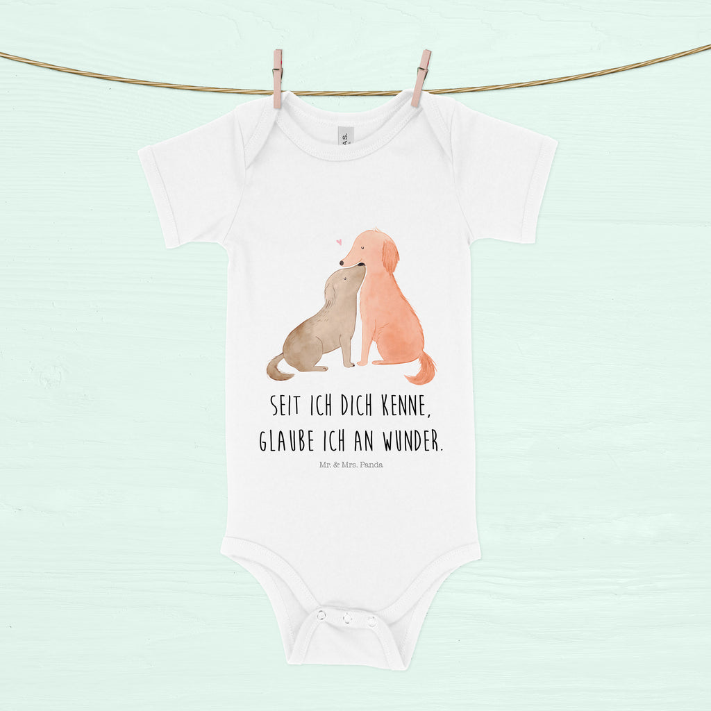 Organic Baby Body Hunde Liebe Babykleidung, Babystrampler, Strampler, Wickelbody, Baby Erstausstattung, Junge, Mädchen, Hund, Hundemotiv, Haustier, Hunderasse, Tierliebhaber, Hundebesitzer, Sprüche, Liebe, Hund. Hunde, Kuss, Vertrauen, Kuscheln, Herz