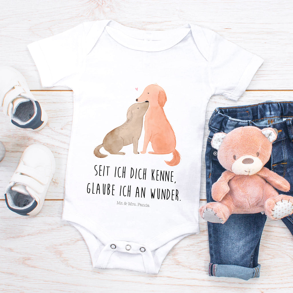 Organic Baby Body Hunde Liebe Babykleidung, Babystrampler, Strampler, Wickelbody, Baby Erstausstattung, Junge, Mädchen, Hund, Hundemotiv, Haustier, Hunderasse, Tierliebhaber, Hundebesitzer, Sprüche, Liebe, Hund. Hunde, Kuss, Vertrauen, Kuscheln, Herz